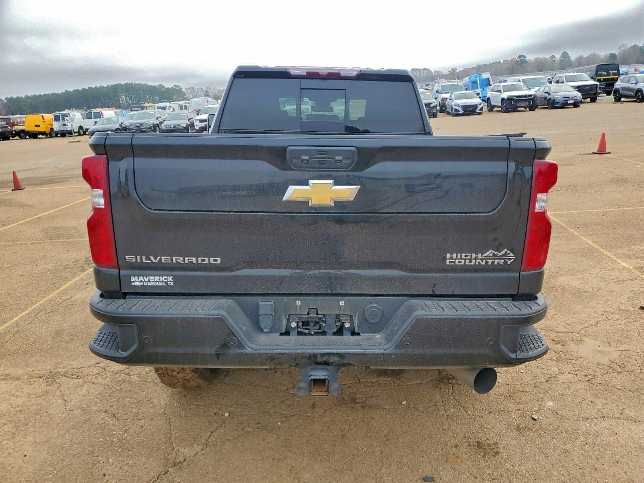 2024 CHEVROLET SILVERADO K2500 HIGH COUNTRY photo 6