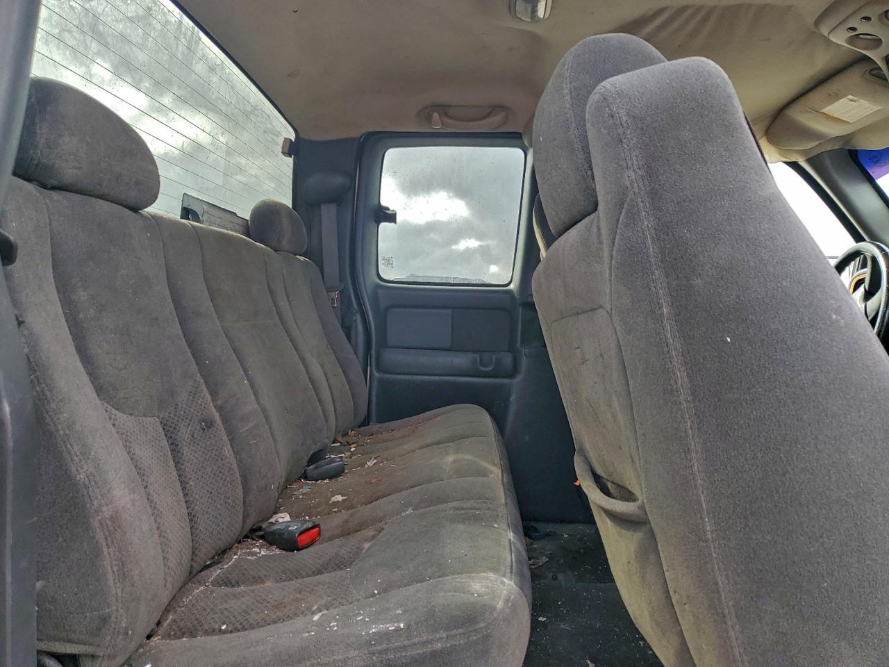2004 CHEVROLET SILVERADO C1500 photo 10
