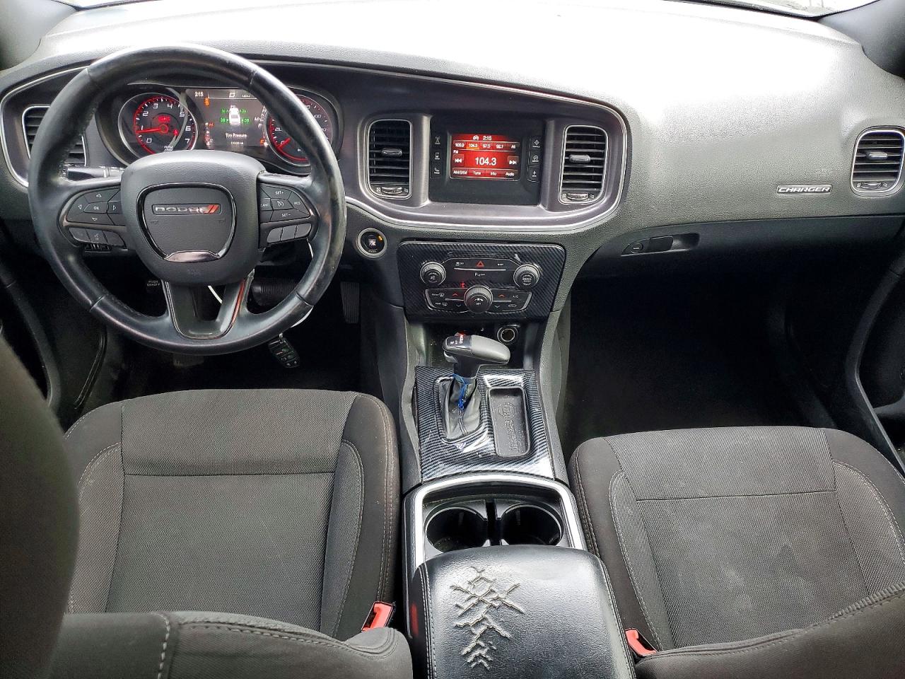 2015 DODGE CHARGER SE photo 8