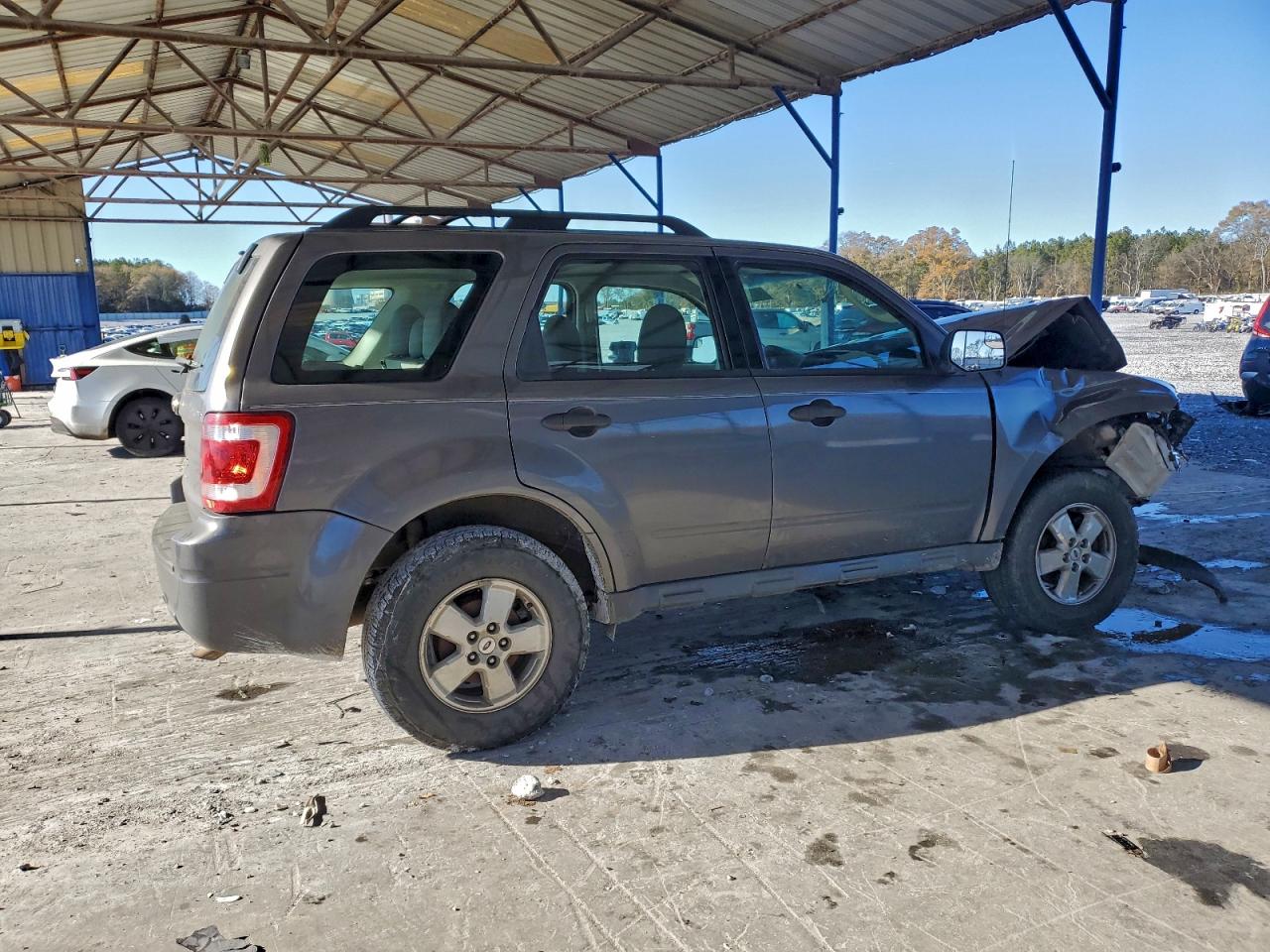 2010 FORD ESCAPE XLS photo 5