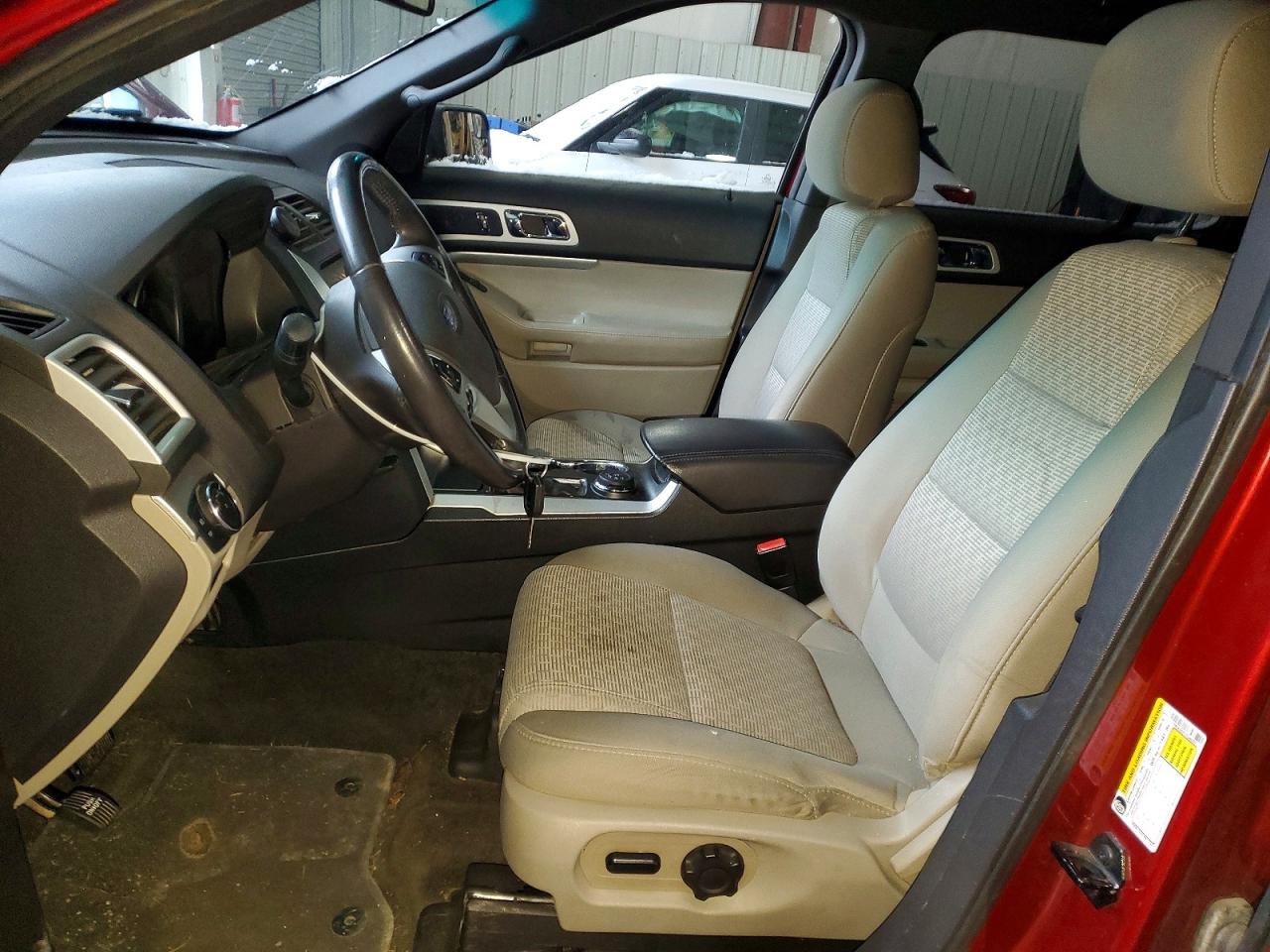 2015 FORD EXPLORER XLT photo 7