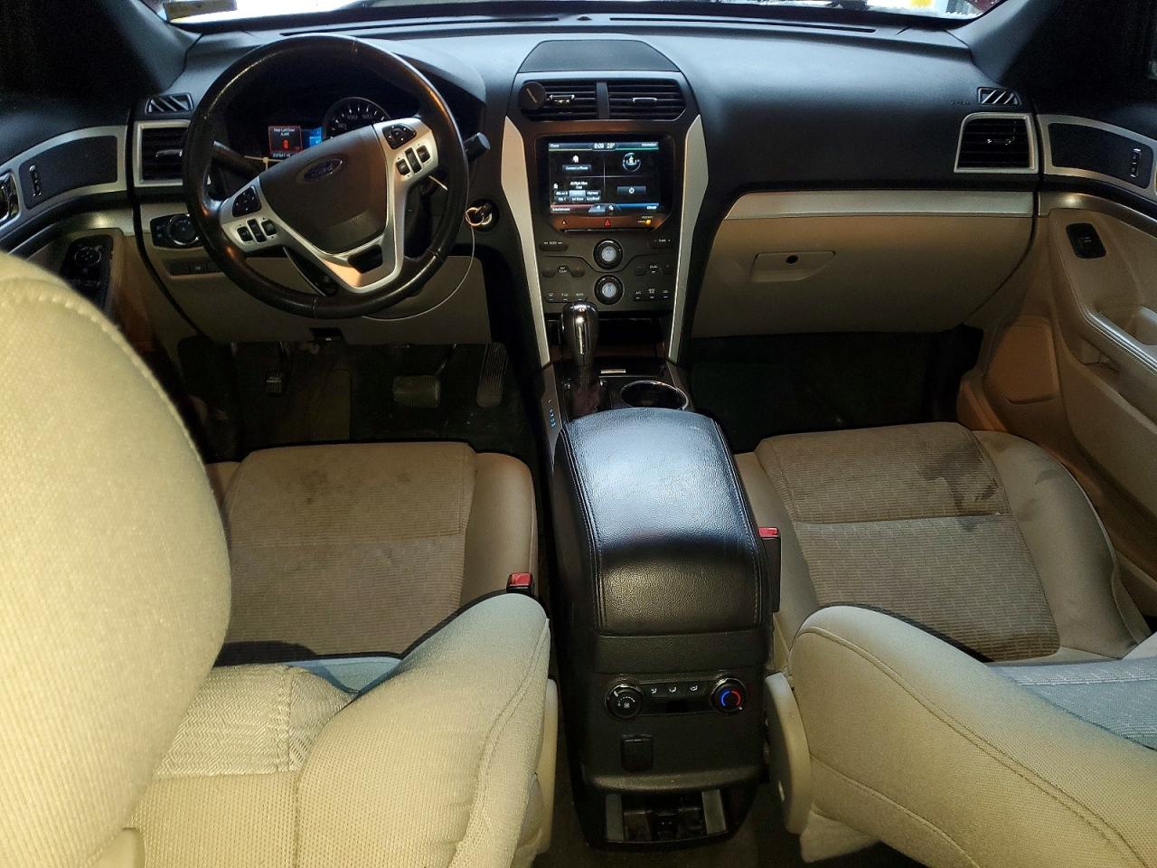 2015 FORD EXPLORER XLT photo 8