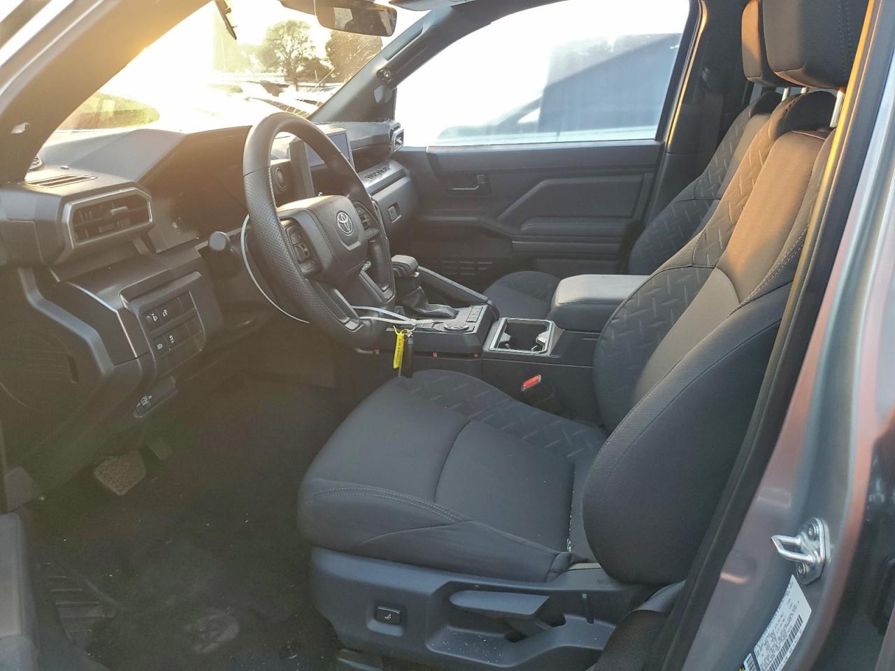 2025 TOYOTA TACOMA DOUBLE CAB photo 7