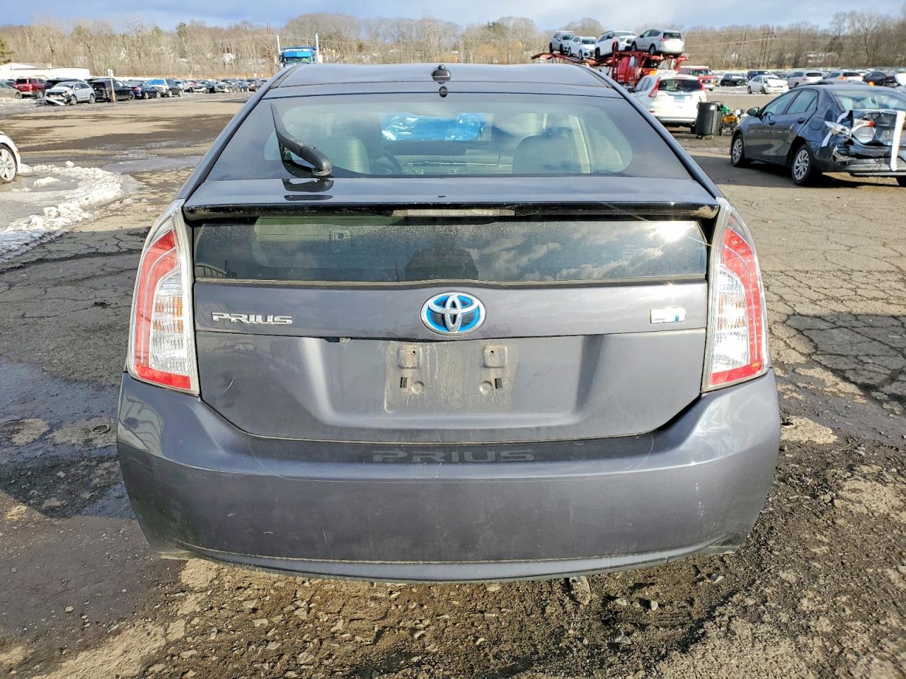 2013 TOYOTA PRIUS photo 6