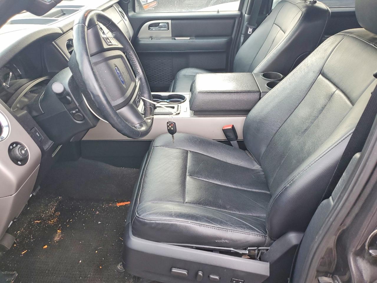 2017 FORD EXPEDITION XLT photo 13