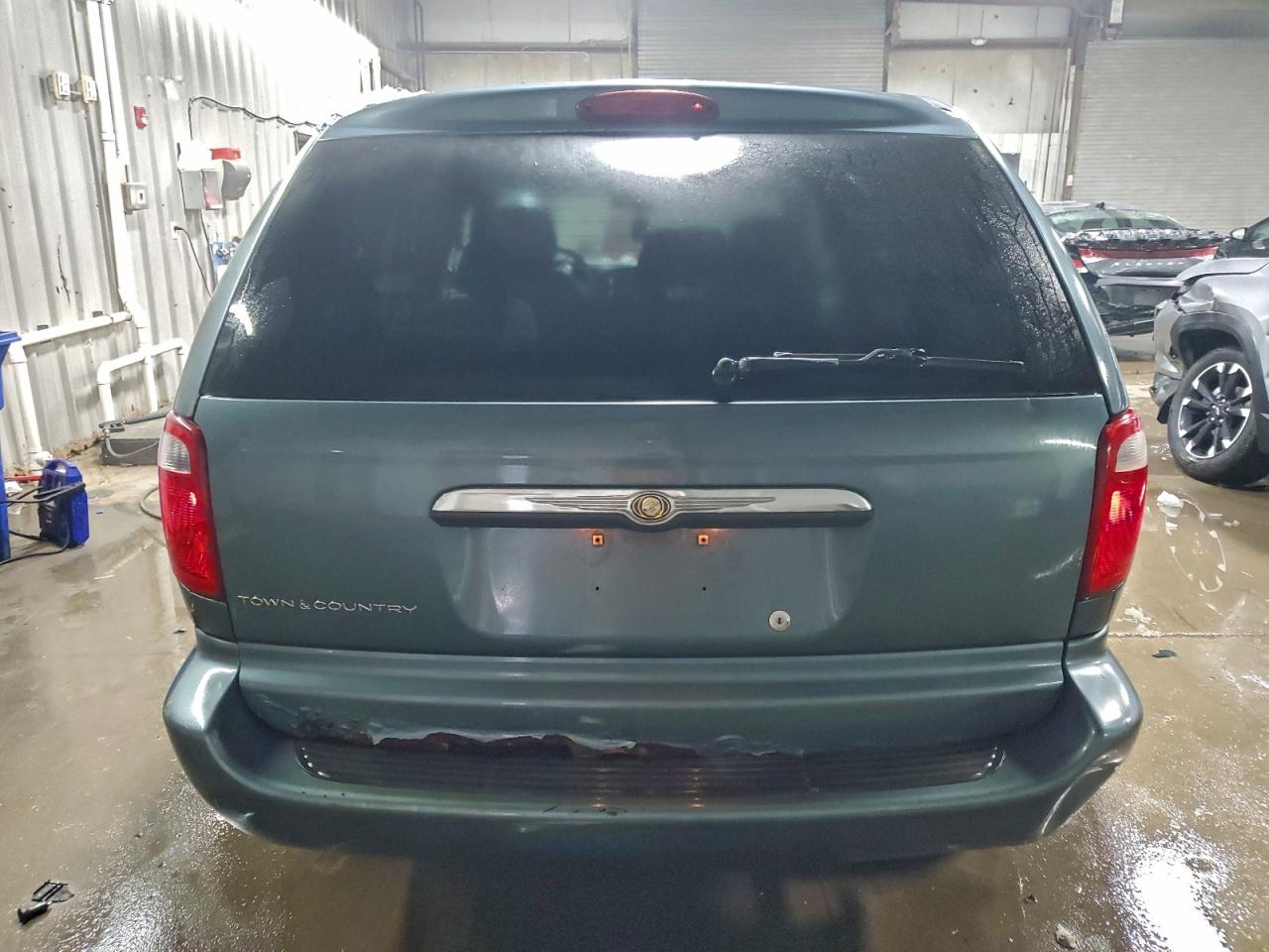 2007 CHRYSLER TOWN & COUNTRY LX photo 11
