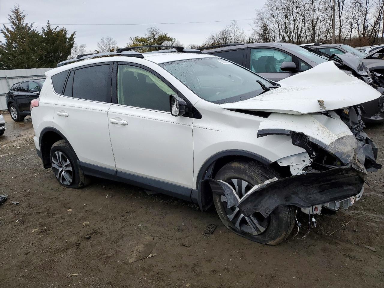 2017 TOYOTA RAV4 LE photo 7