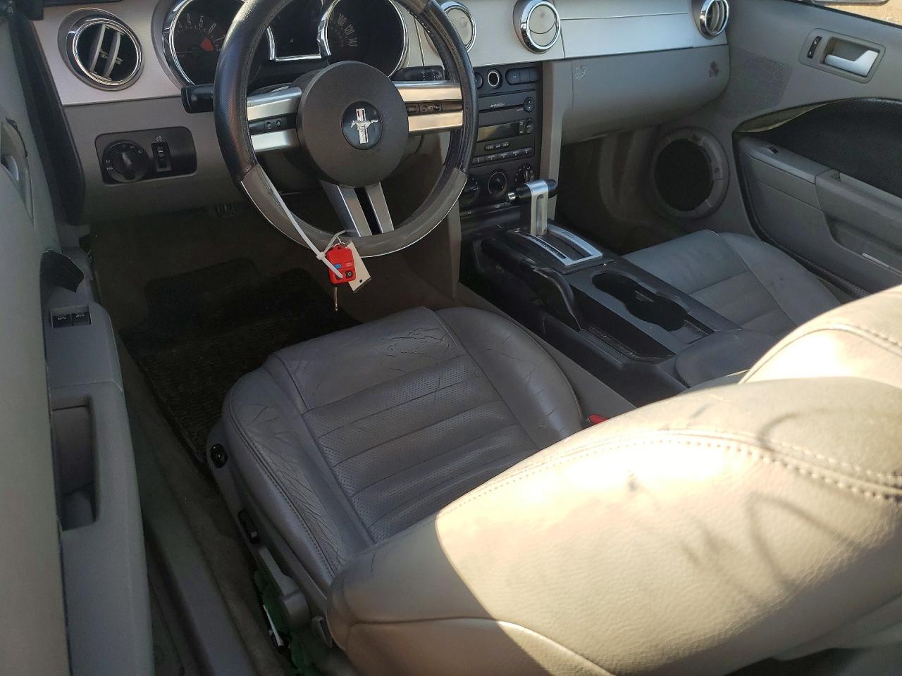 2007 FORD MUSTANG photo 8