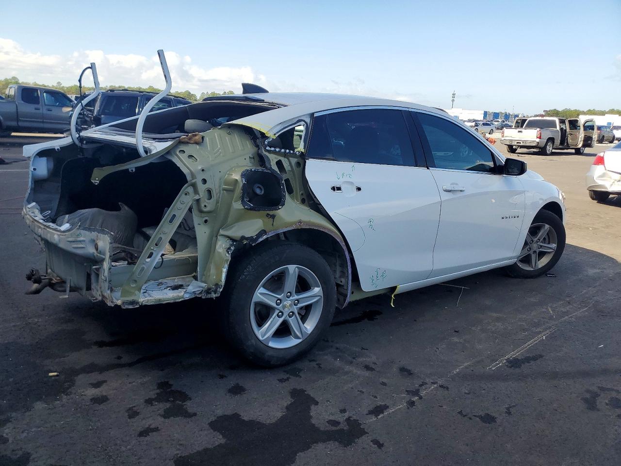 2020 CHEVROLET MALIBU LS photo 3