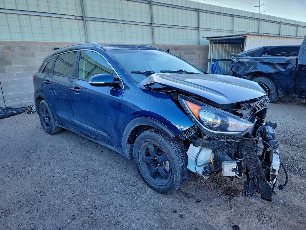 2019 KIA NIRO EX photo 4