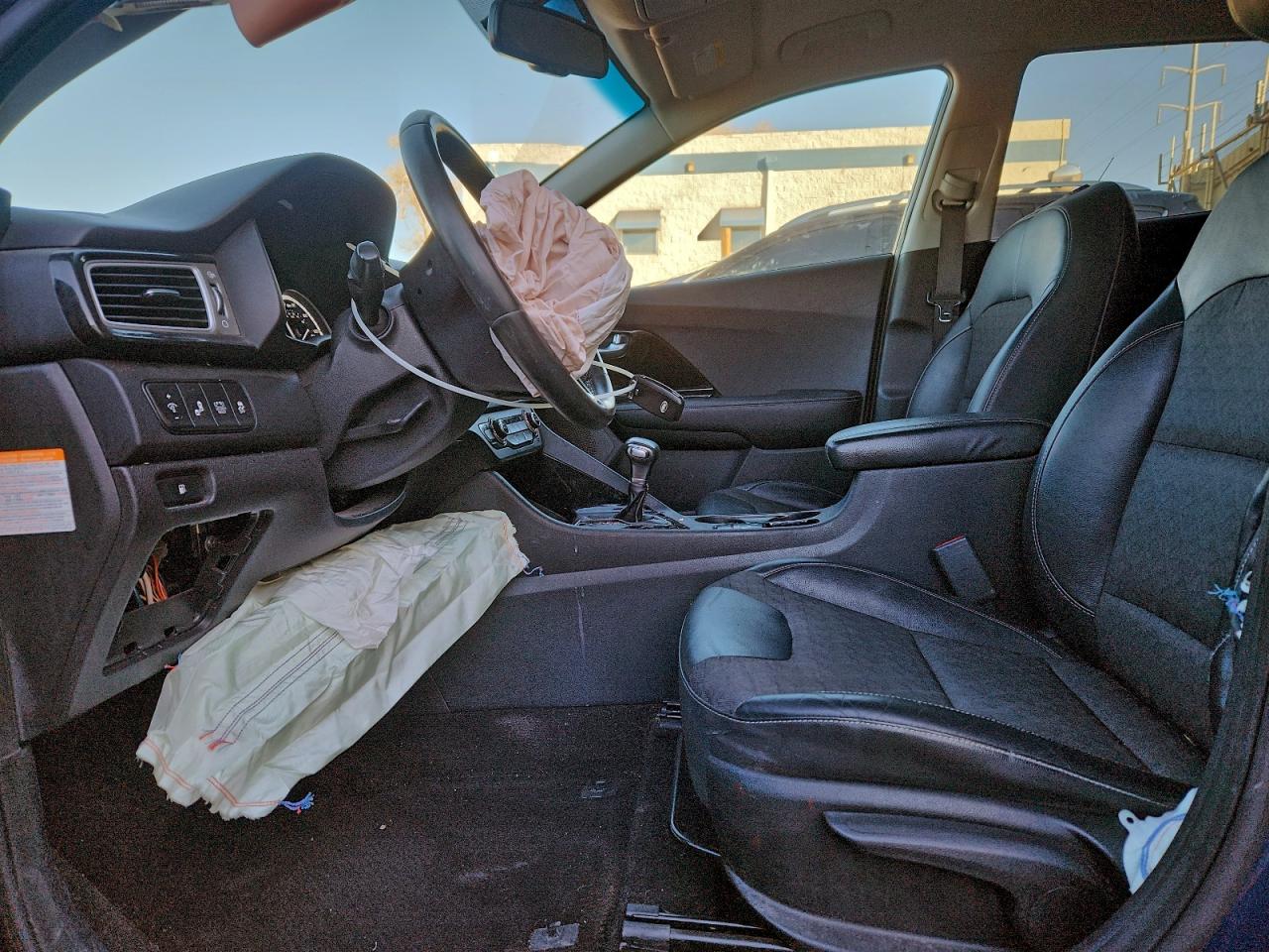 2019 KIA NIRO EX photo 7