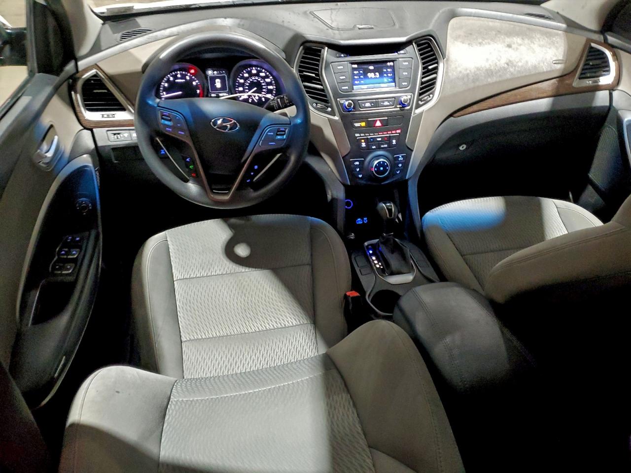 2017 HYUNDAI SANTA FE SPORT photo 8