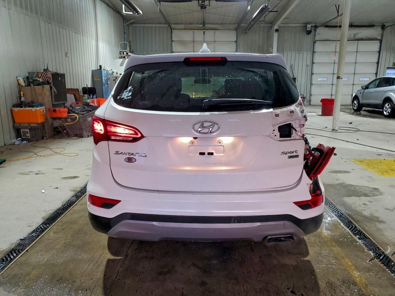 2017 HYUNDAI SANTA FE SPORT photo 6