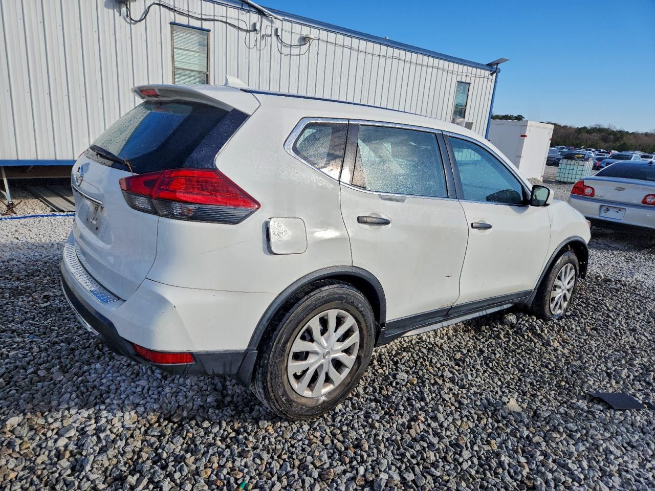 2017 NISSAN ROGUE S photo 5