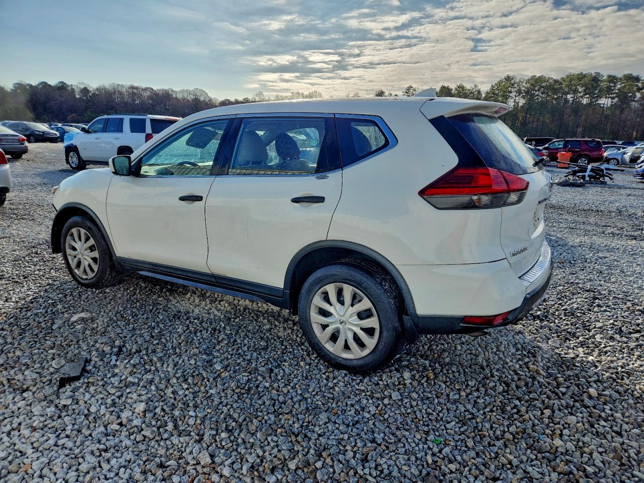 2017 NISSAN ROGUE S photo 3