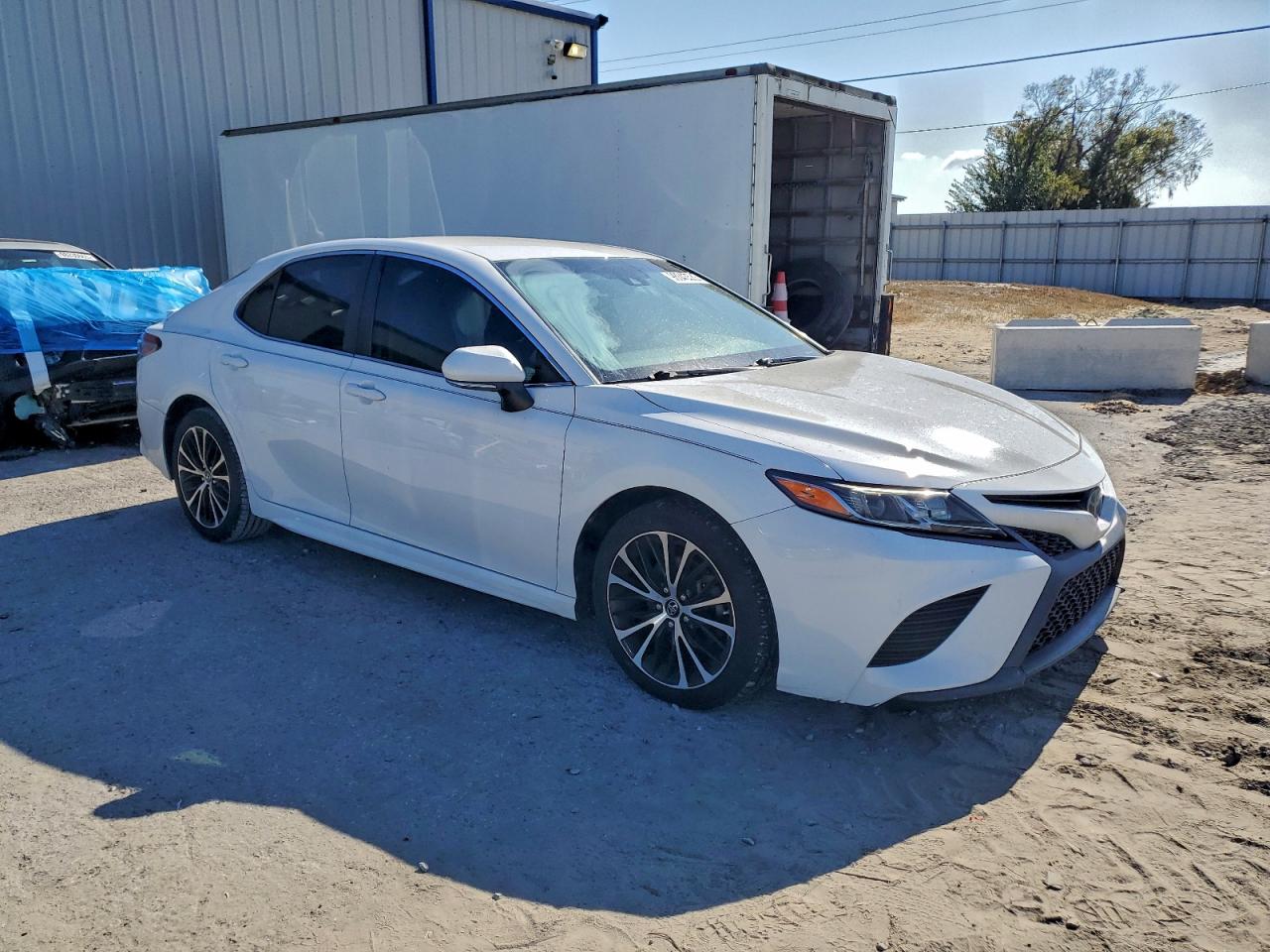 2018 TOYOTA CAMRY L photo 7