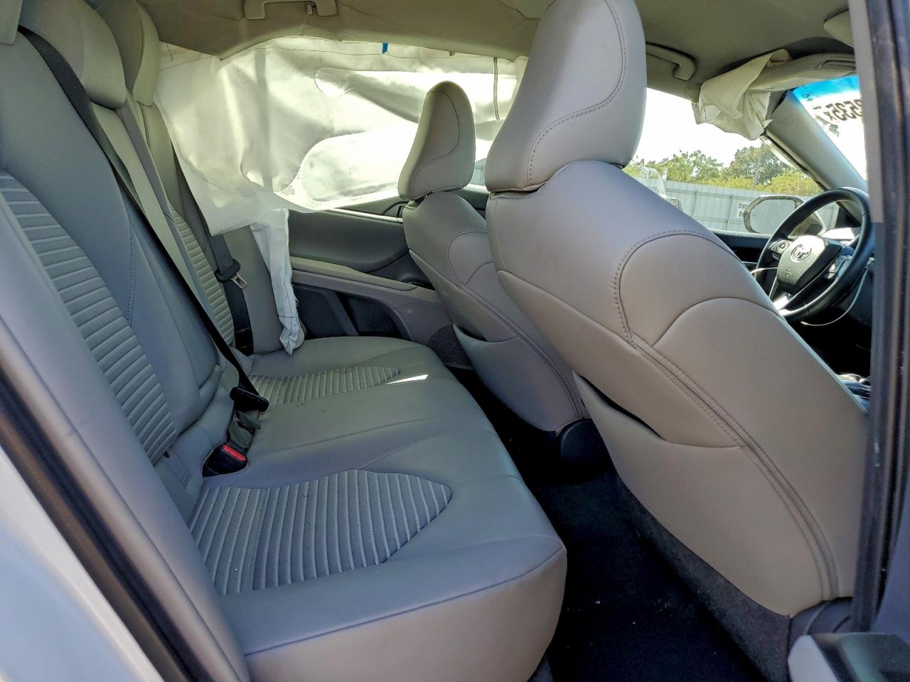 2018 TOYOTA CAMRY L photo 19