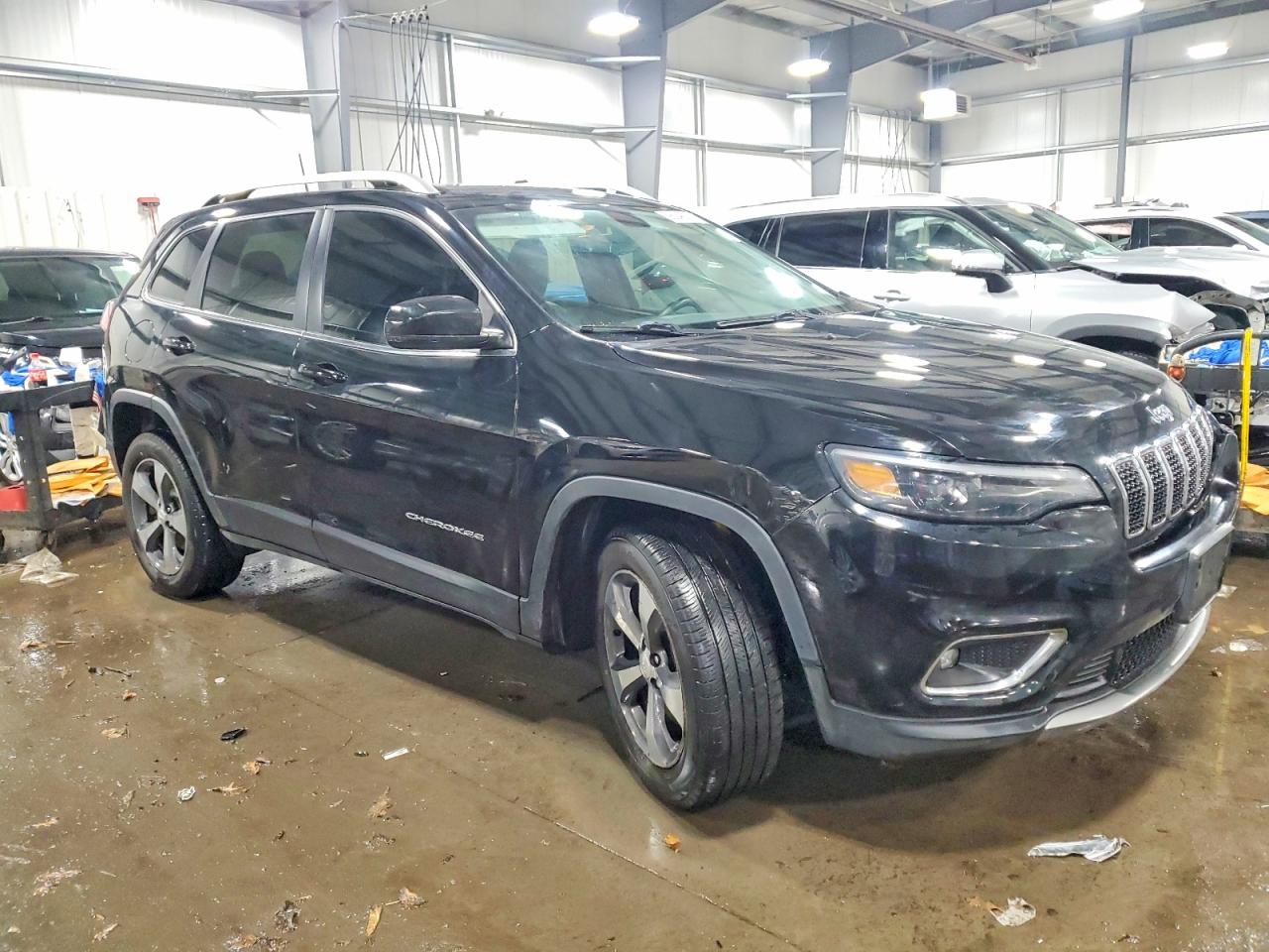 2019 JEEP CHEROKEE LIMITED photo 4