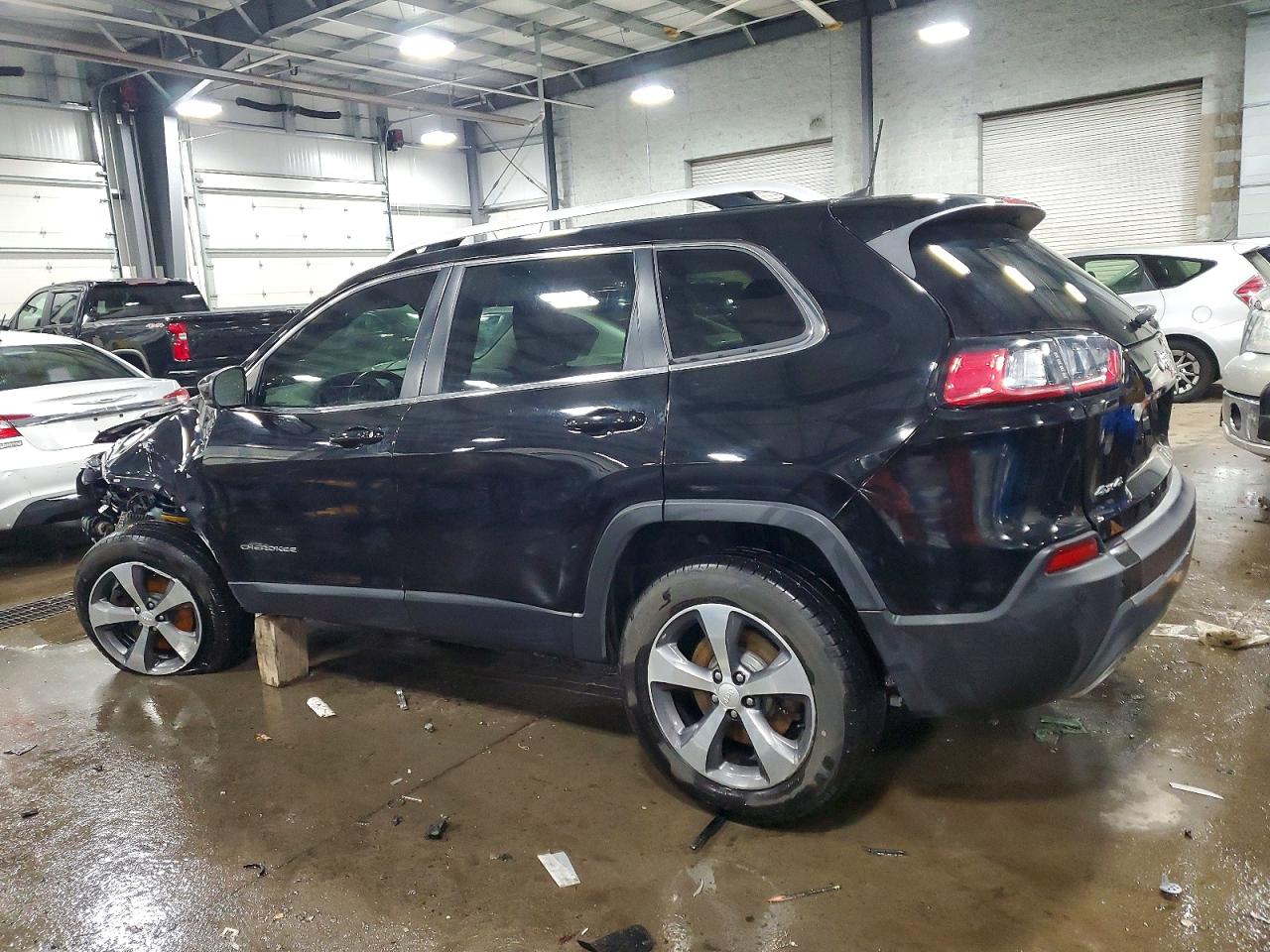 2019 JEEP CHEROKEE LIMITED photo 2