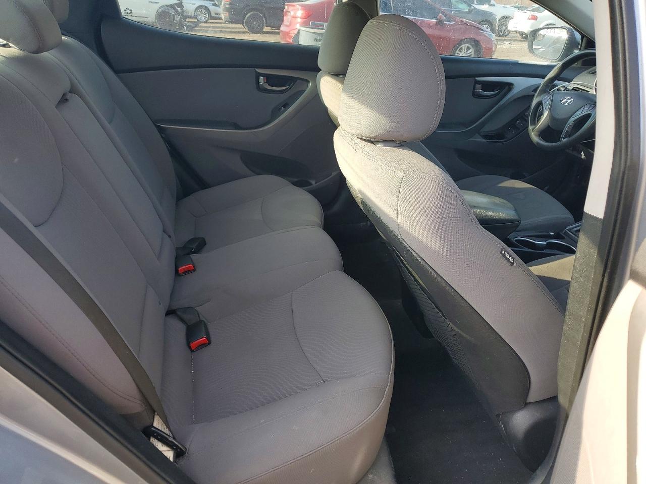 2016 HYUNDAI ELANTRA SE photo 10