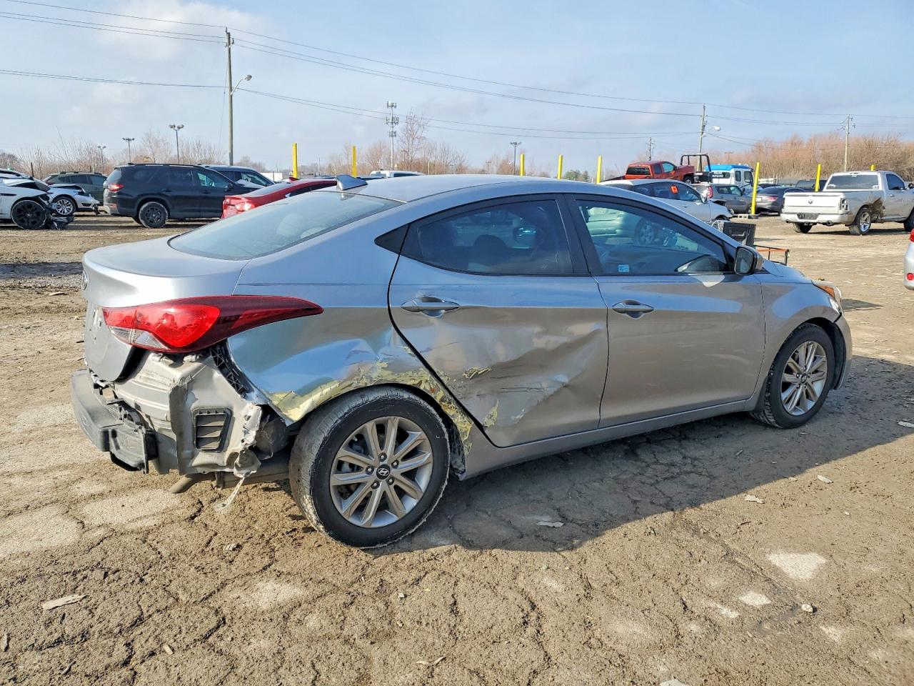 2016 HYUNDAI ELANTRA SE photo 3