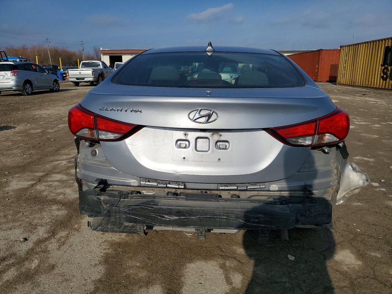 2016 HYUNDAI ELANTRA SE photo 6