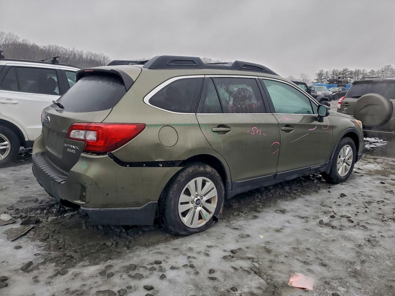 2015 SUBARU OUTBACK 2.5I PREMIUM photo 3