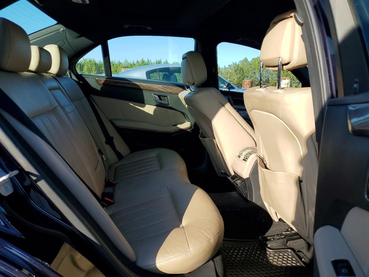 2011 MERCEDES-BENZ E 350 photo 10
