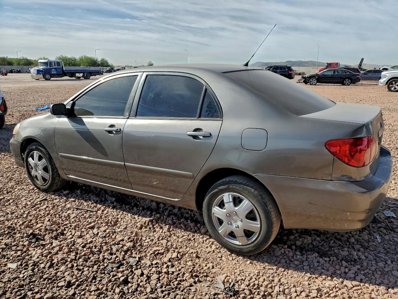 2006 TOYOTA COROLLA CE photo 2