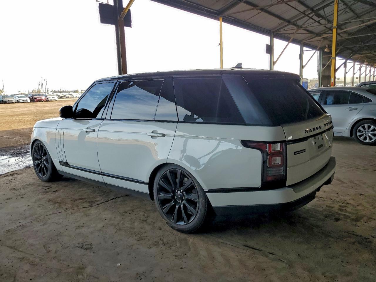 2016 LAND ROVER RANGE ROVER SUPERCHARGED photo 2