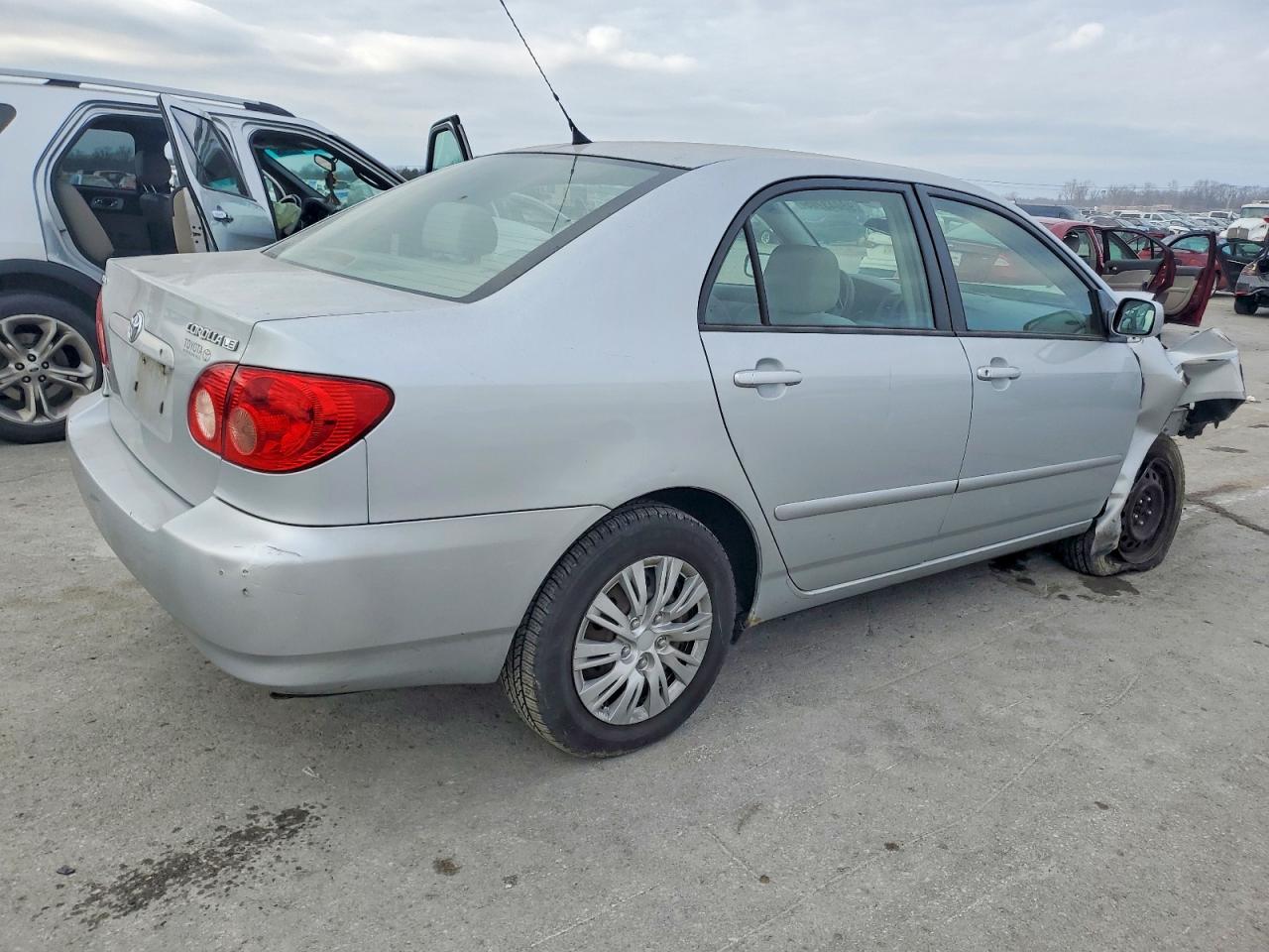 2006 TOYOTA COROLLA CE photo 3