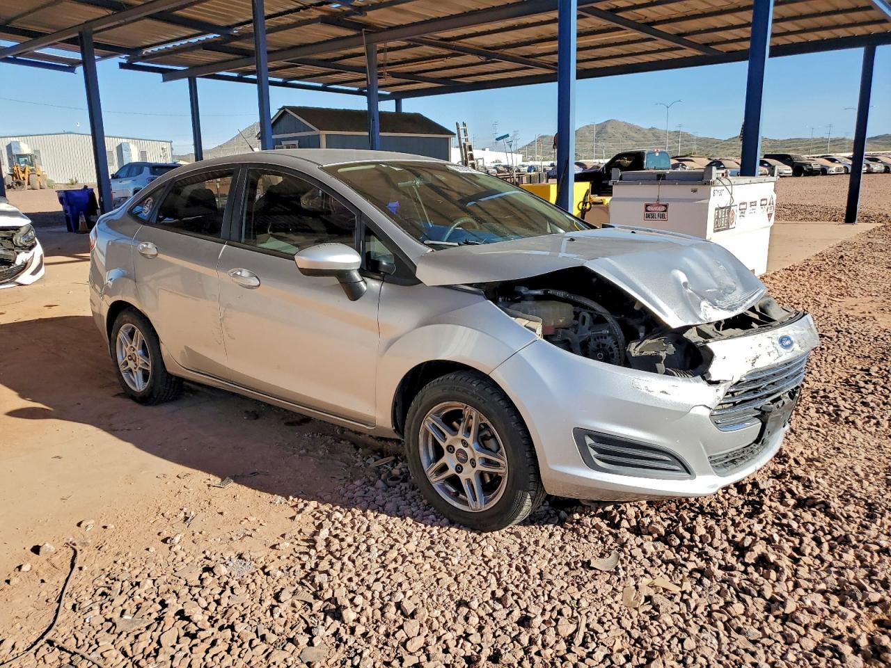 2019 FORD FIESTA SE photo 4
