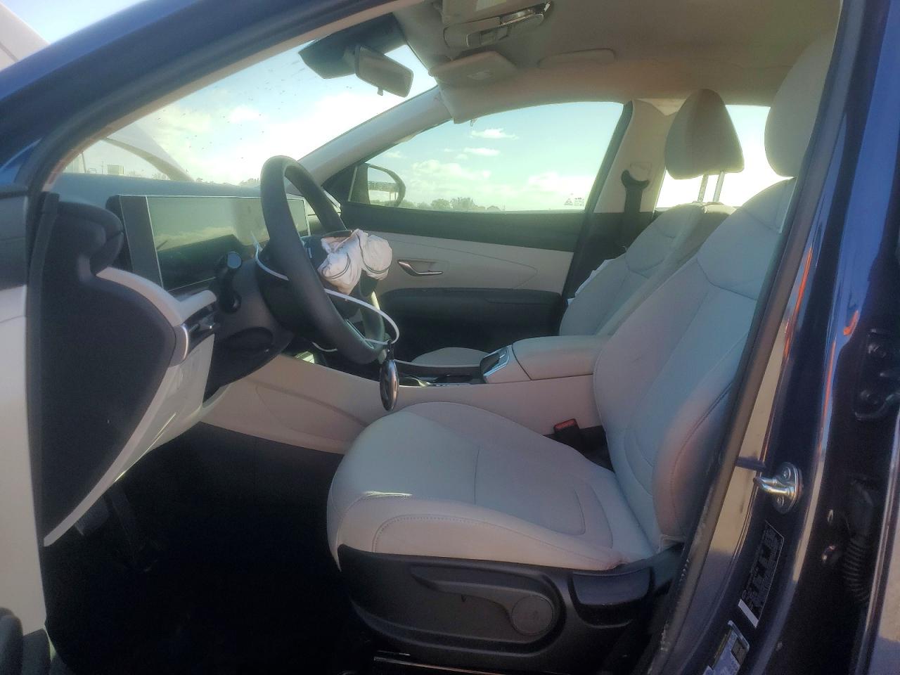 2025 HYUNDAI TUCSON SE photo 13