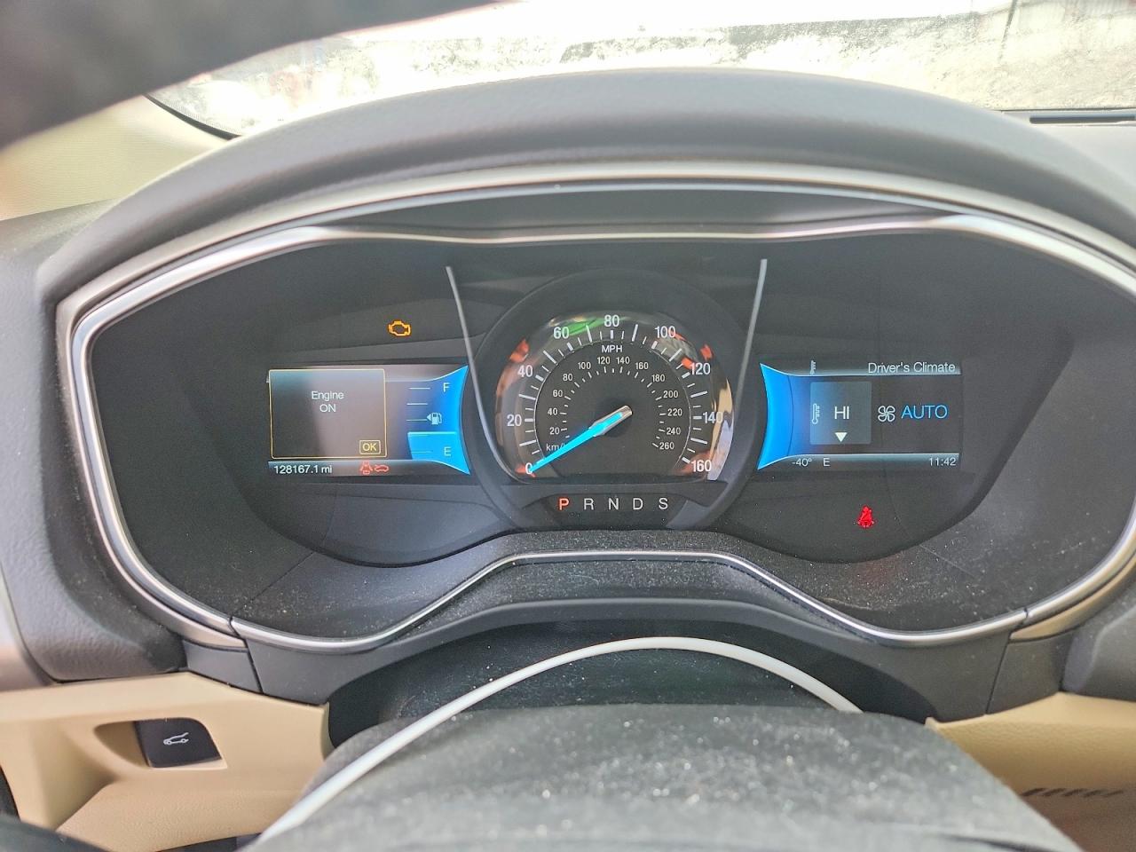 2014 FORD FUSION SE photo 9