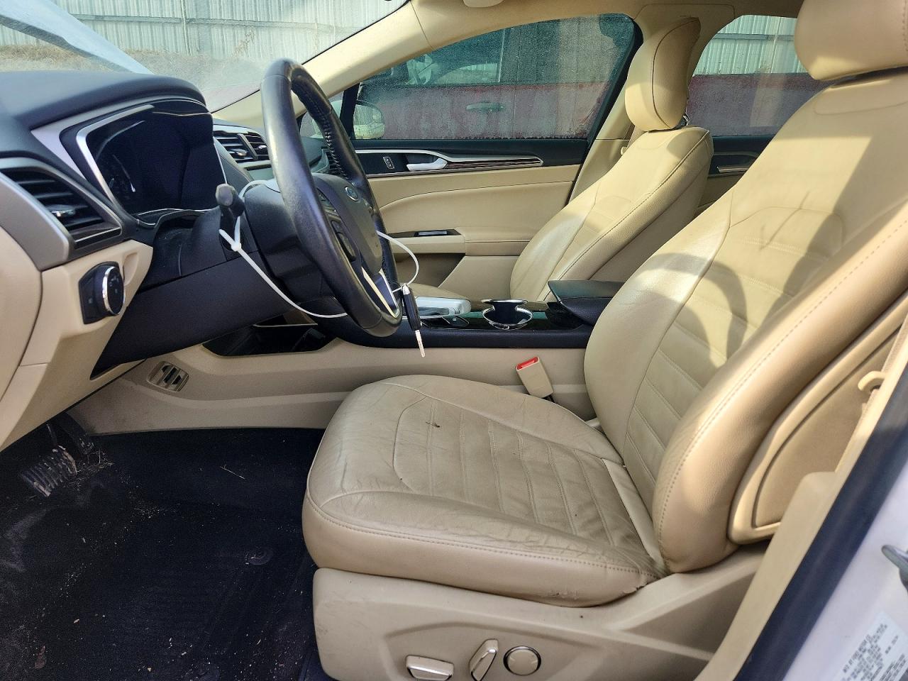 2014 FORD FUSION SE photo 7