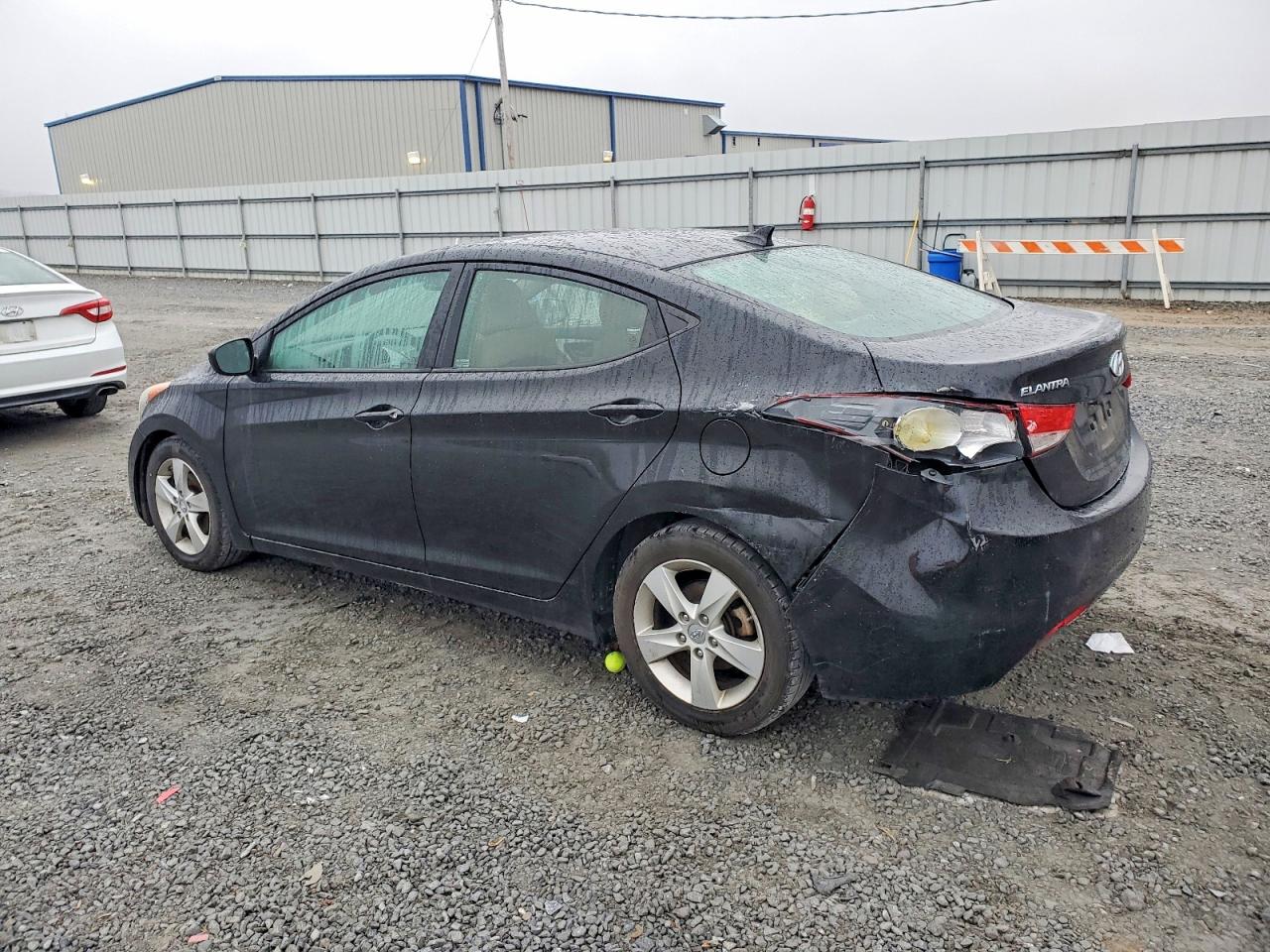 2013 HYUNDAI ELANTRA GLS photo 3