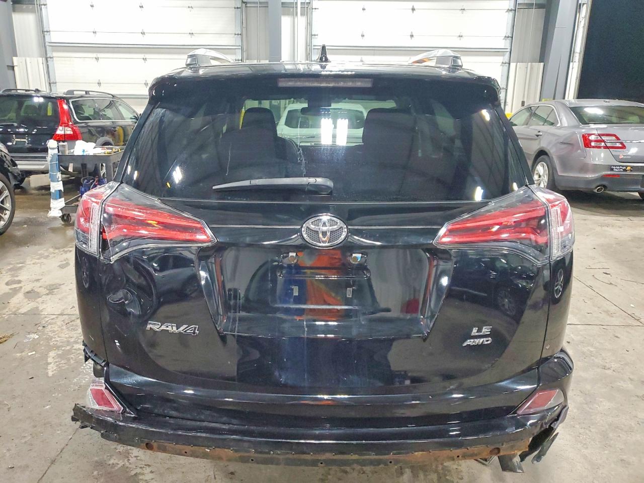 2016 TOYOTA RAV4 LE photo 11