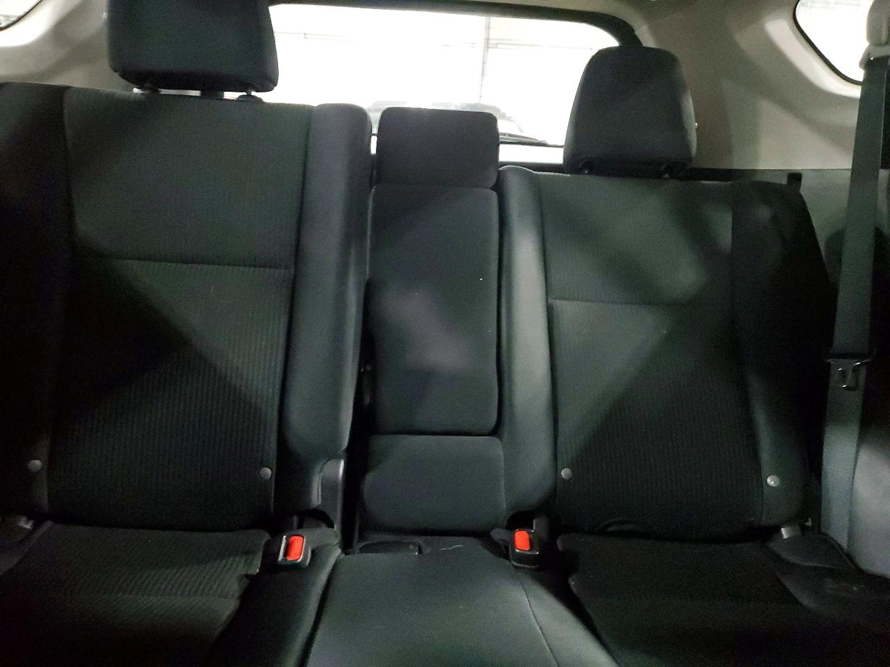 2016 TOYOTA RAV4 LE photo 19