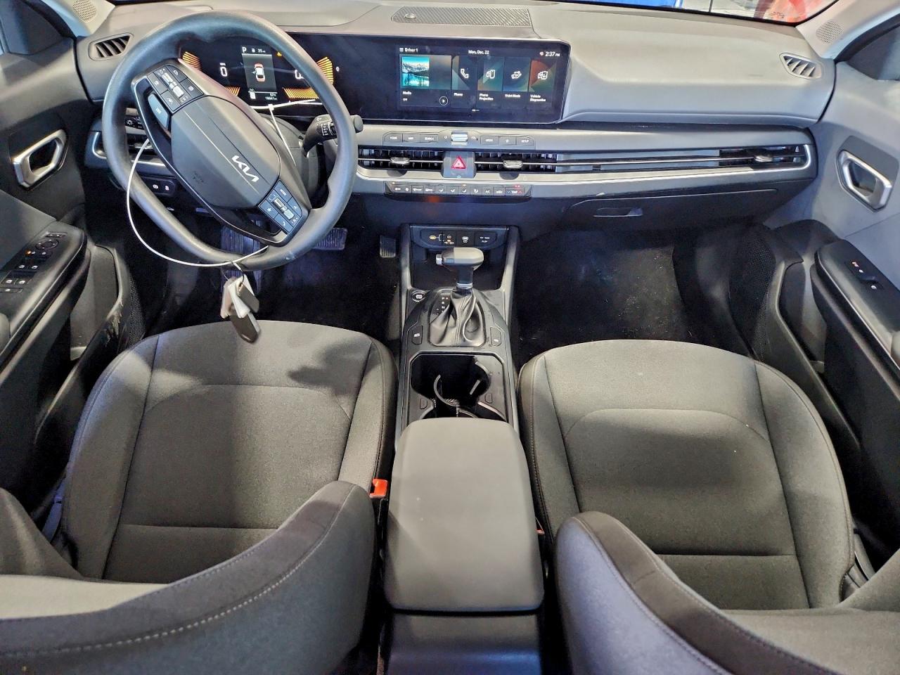 2025 KIA K4 LX photo 8