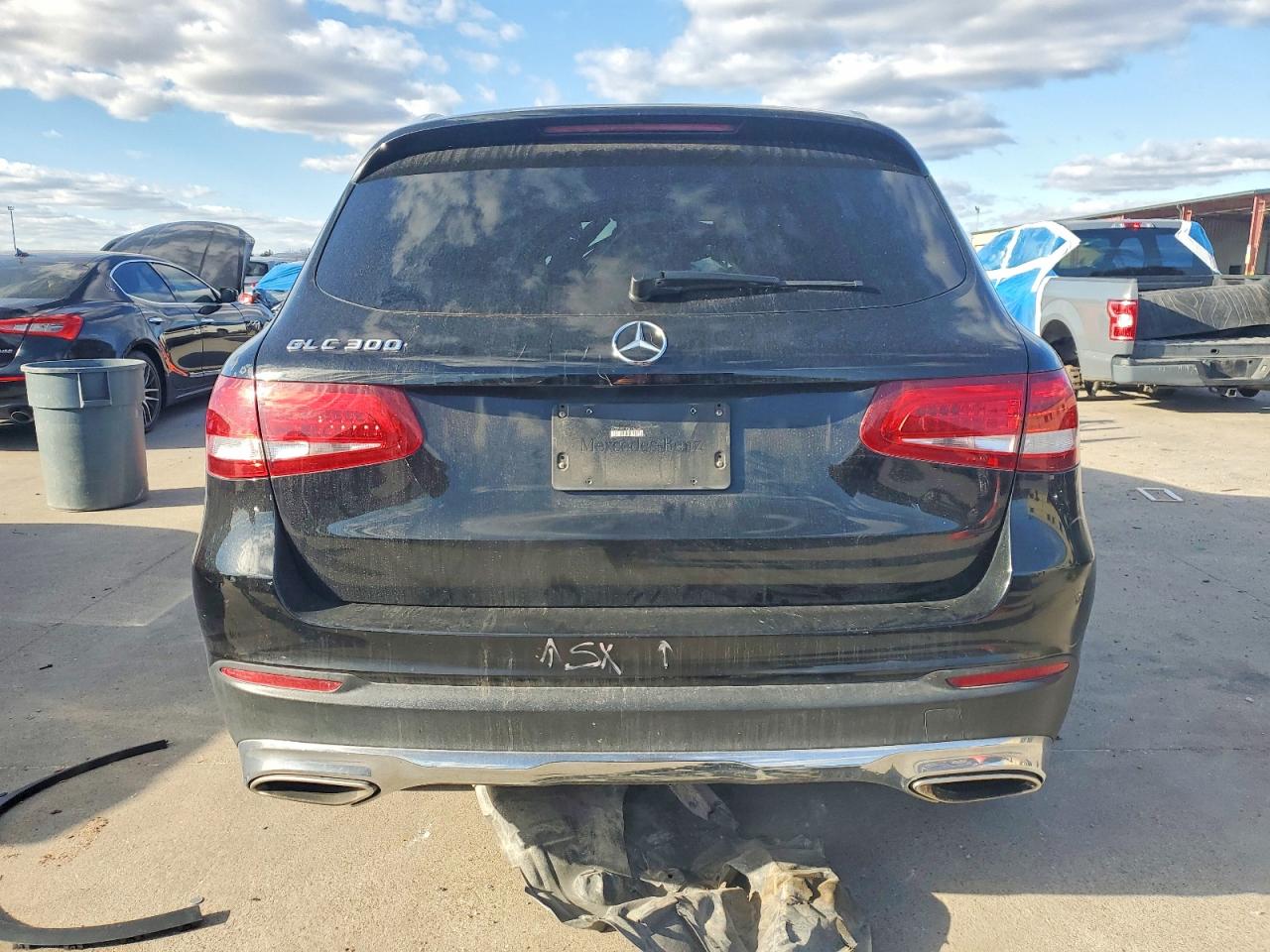 2018 MERCEDES-BENZ GLC 300 photo 6