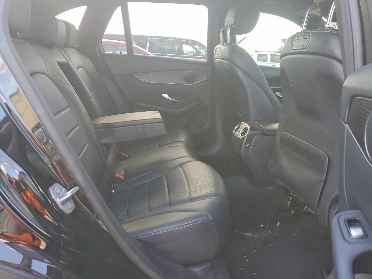 2018 MERCEDES-BENZ GLC 300 photo 11