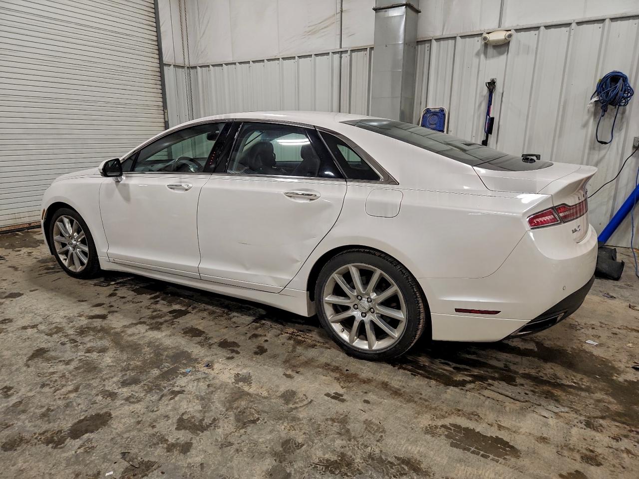 2015 LINCOLN MKZ photo 2