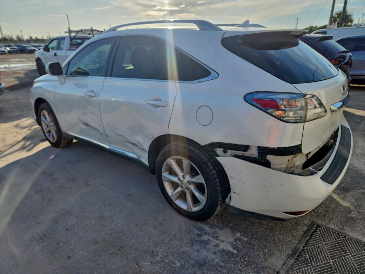 2011 LEXUS RX 350 photo 2