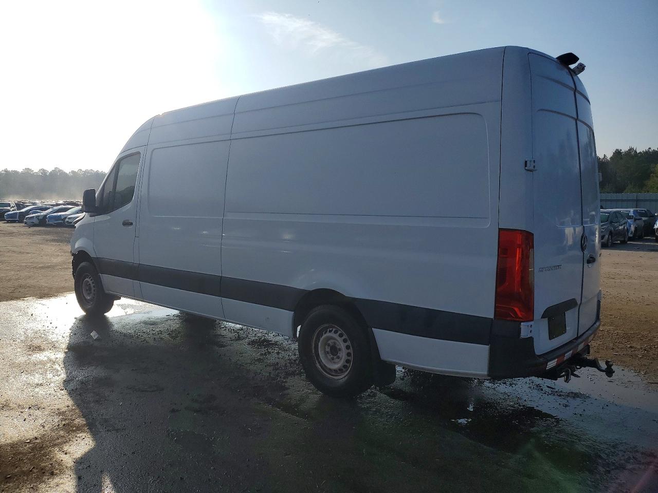 2020 MERCEDES BENZ SPRINTER 2500 DELIVERY VAN photo 2