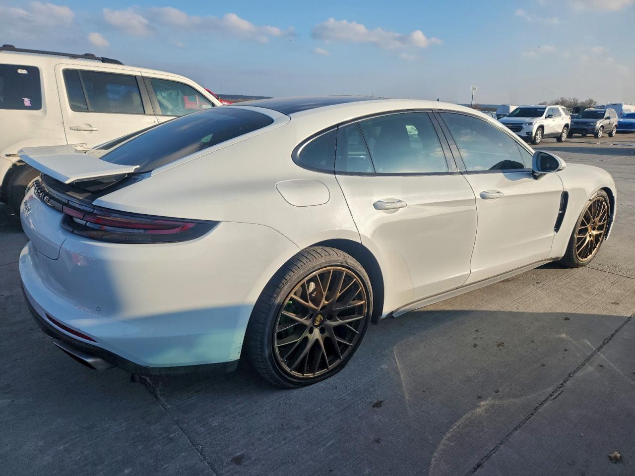 2018 PORSCHE PANAMERA 4 photo 3