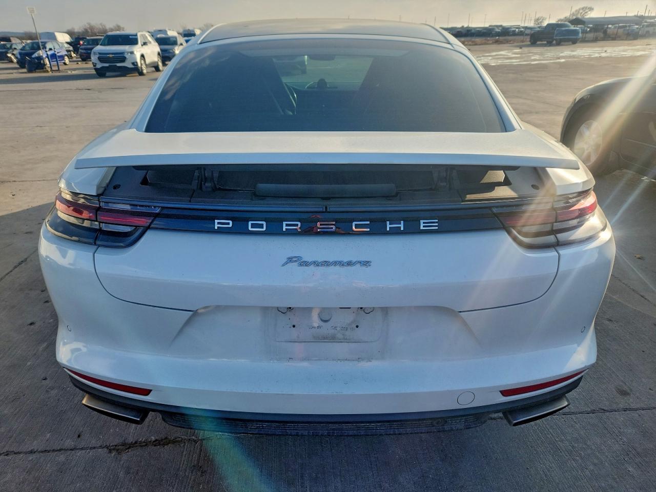 2018 PORSCHE PANAMERA 4 photo 6