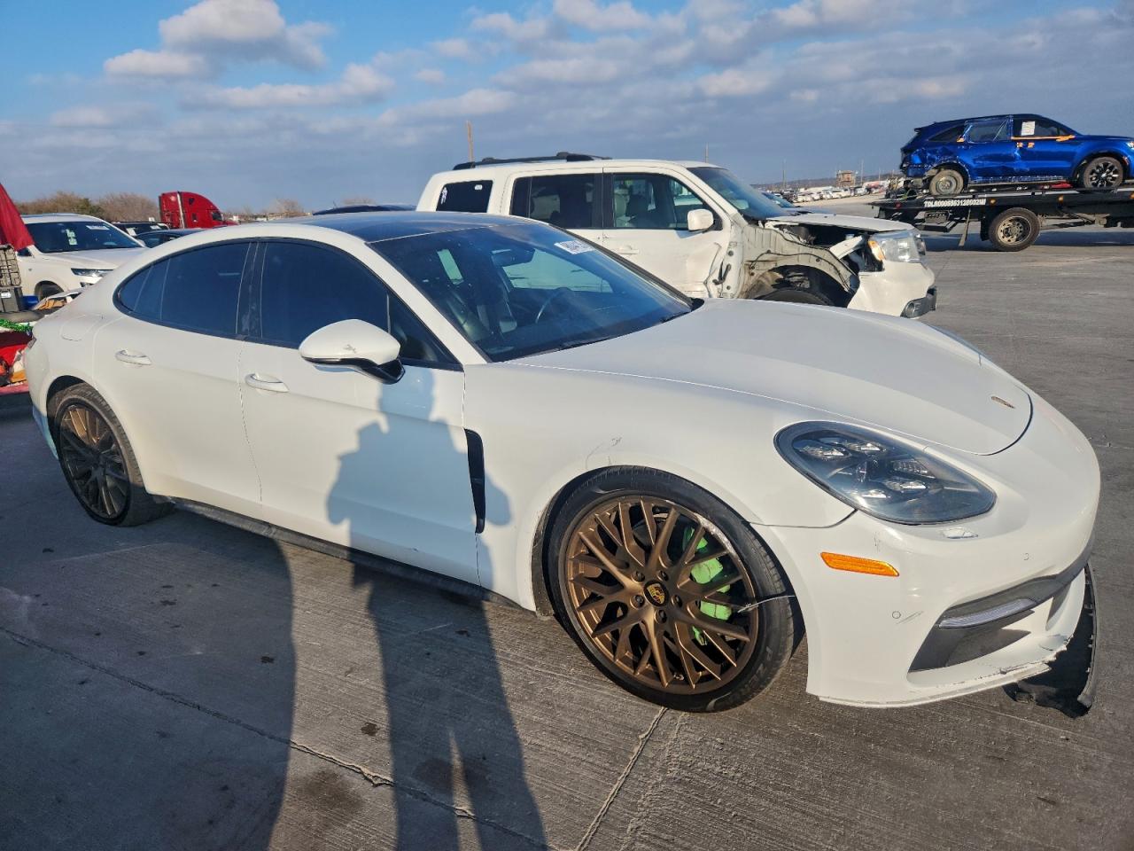 2018 PORSCHE PANAMERA 4 photo 4