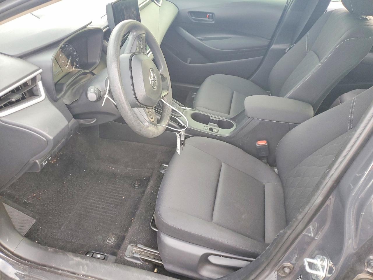 2024 TOYOTA COROLLA LE photo 7