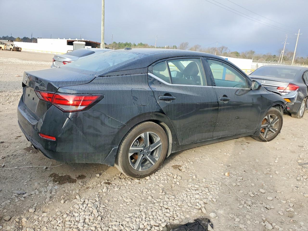 2025 NISSAN SENTRA SV photo 3