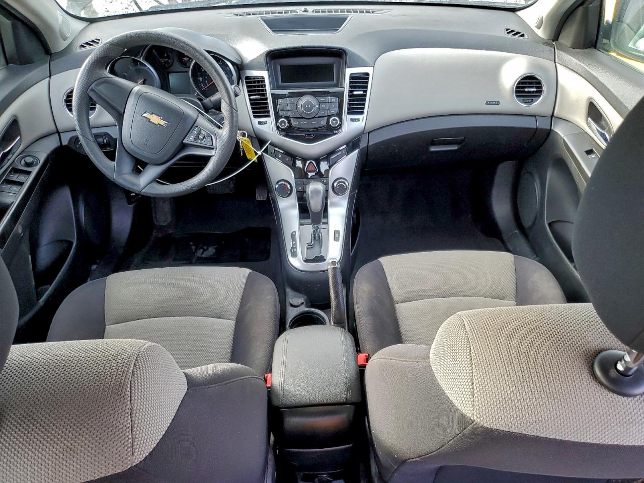 2014 CHEVROLET CRUZE LS photo 15